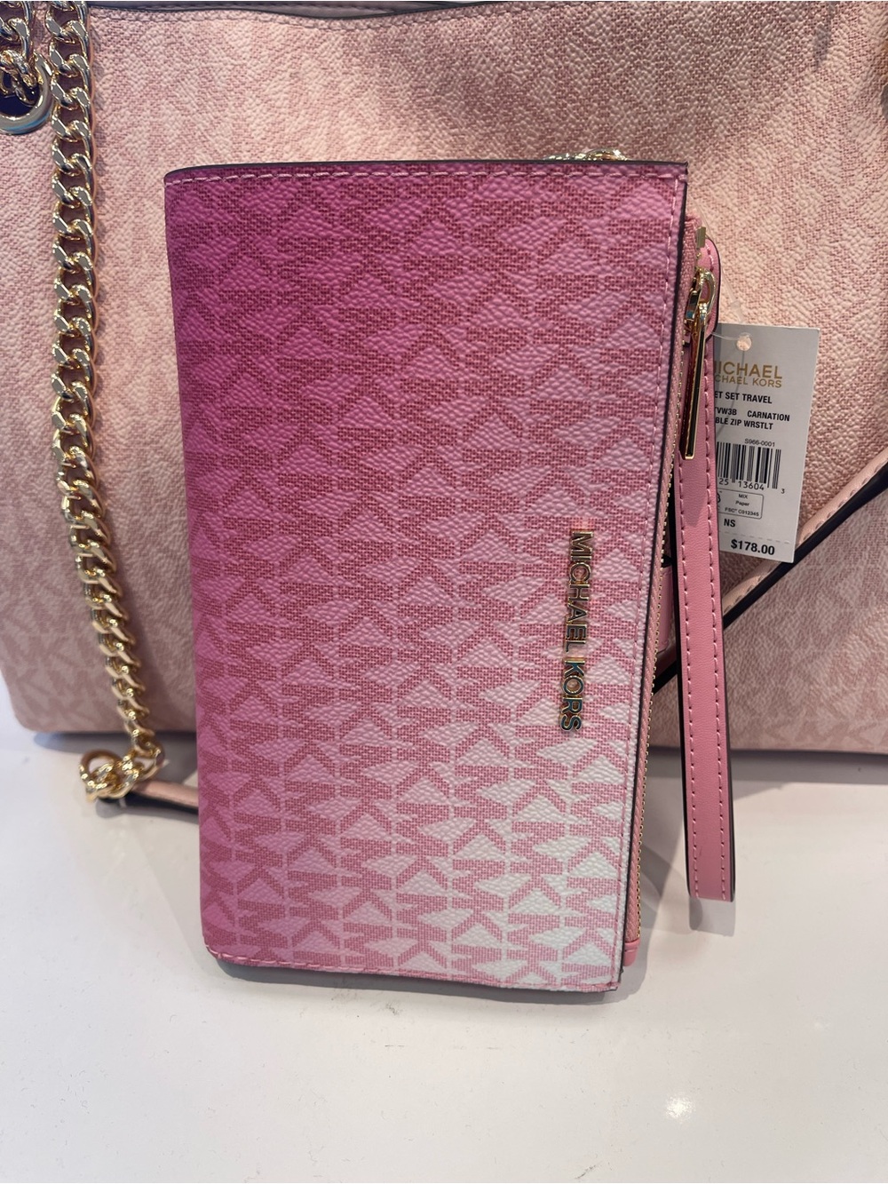 MICHAEL KORS JST Lg Double Zip Ombré Signature Logo Wristlet Phone
Carnation
NWT - Picture 7 of 16